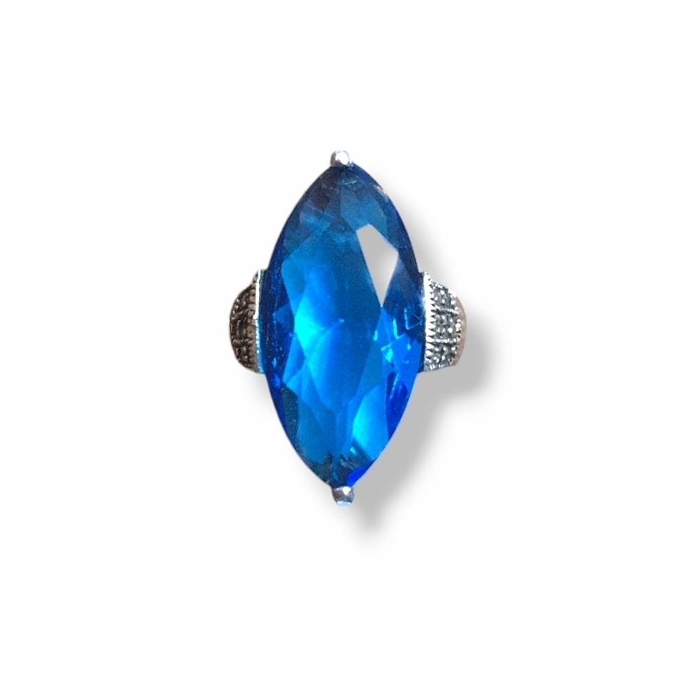 Vintage North-South 25 mm Marquise Blue Austrian Crystal Marcasite Sterling Ring